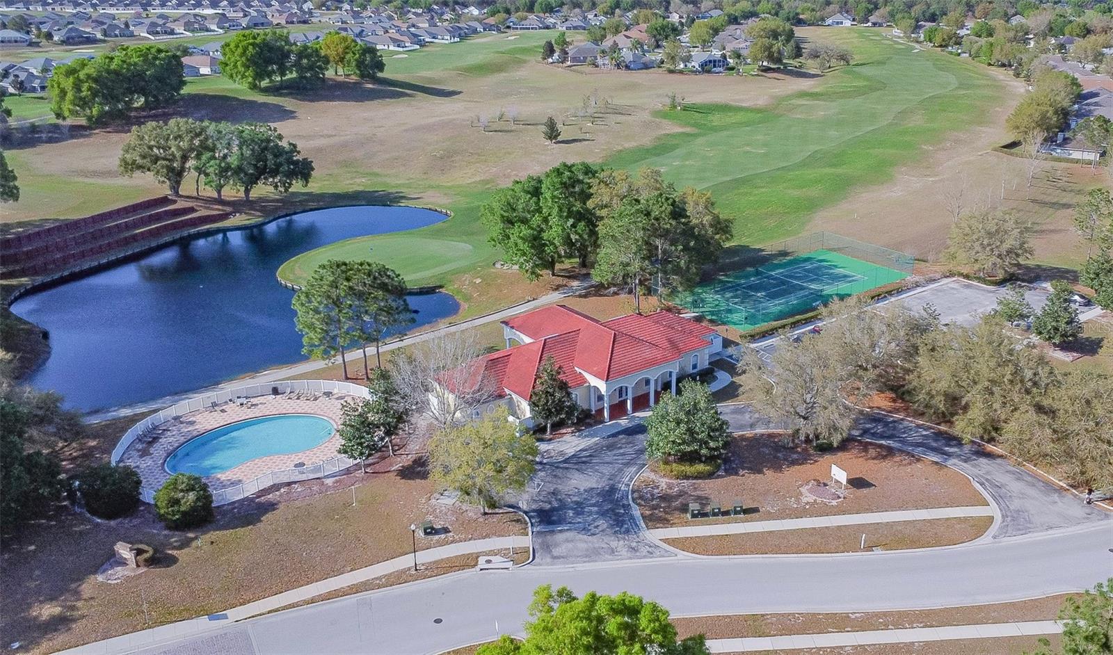 SHERMAN HILLS - Residential Lease