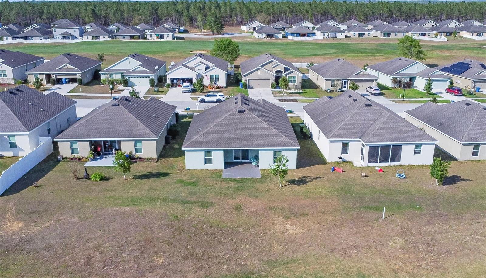 SHERMAN HILLS - Residential Lease