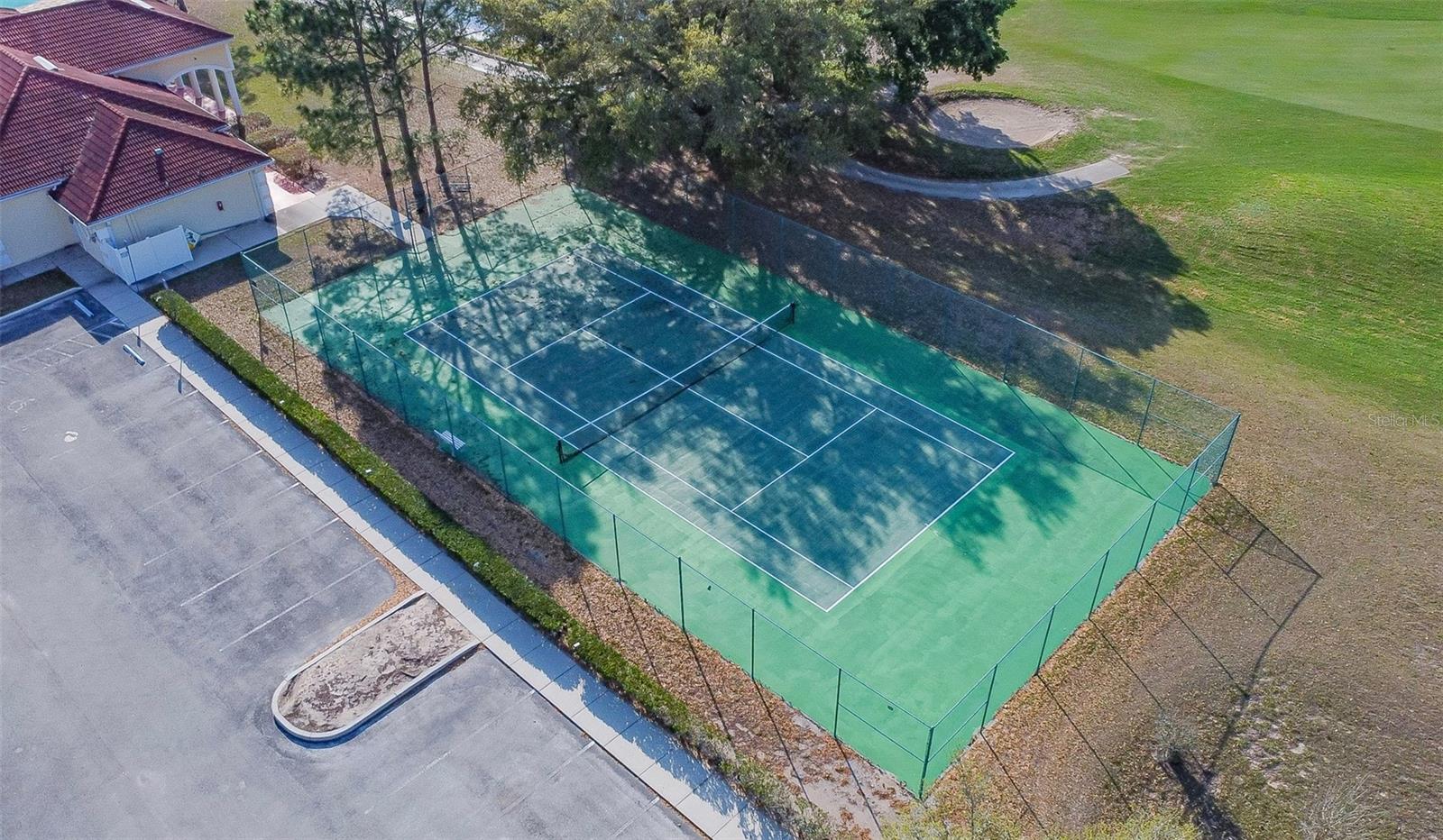 SHERMAN HILLS - Residential Lease