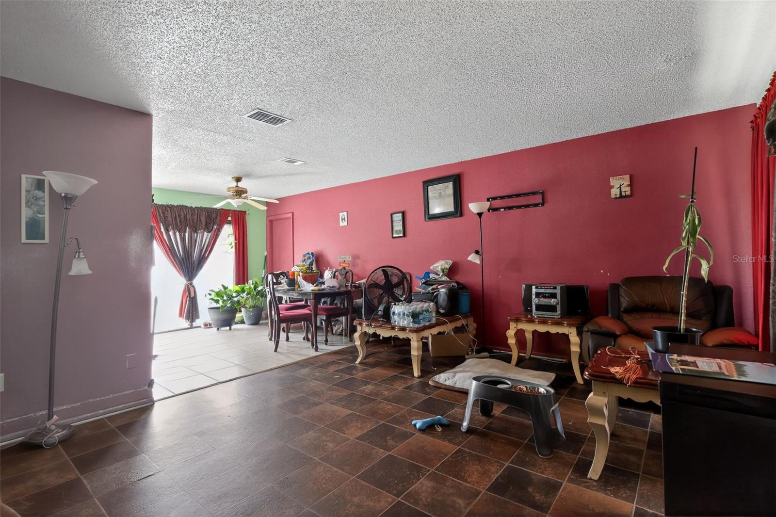 SILVER SPGS SHORES UN 68 - Residential