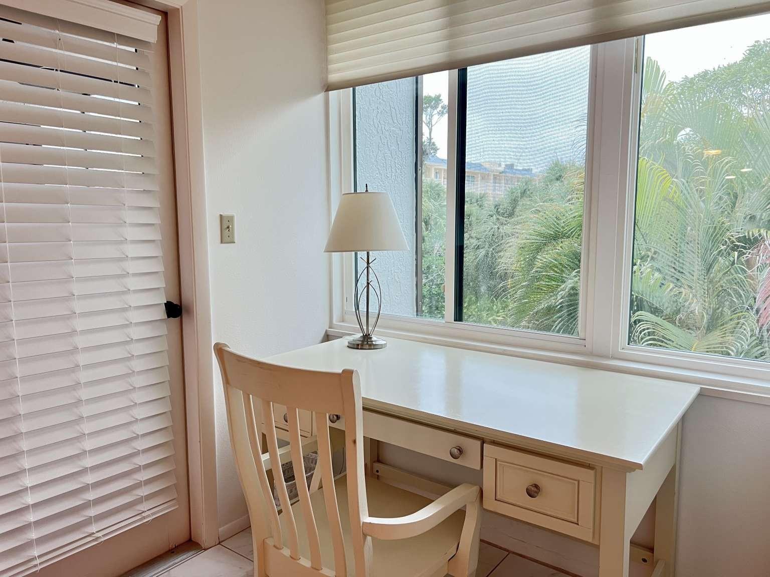 BAYPORT BCH & TEN PH F - Residential