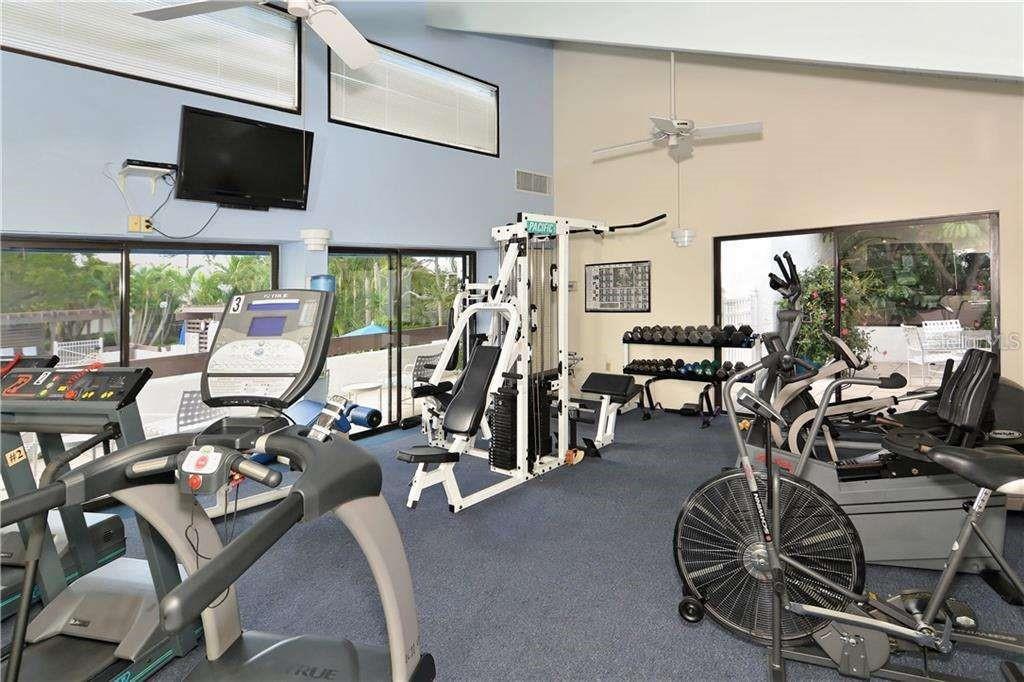 BAYPORT BCH & TEN PH F - Residential
