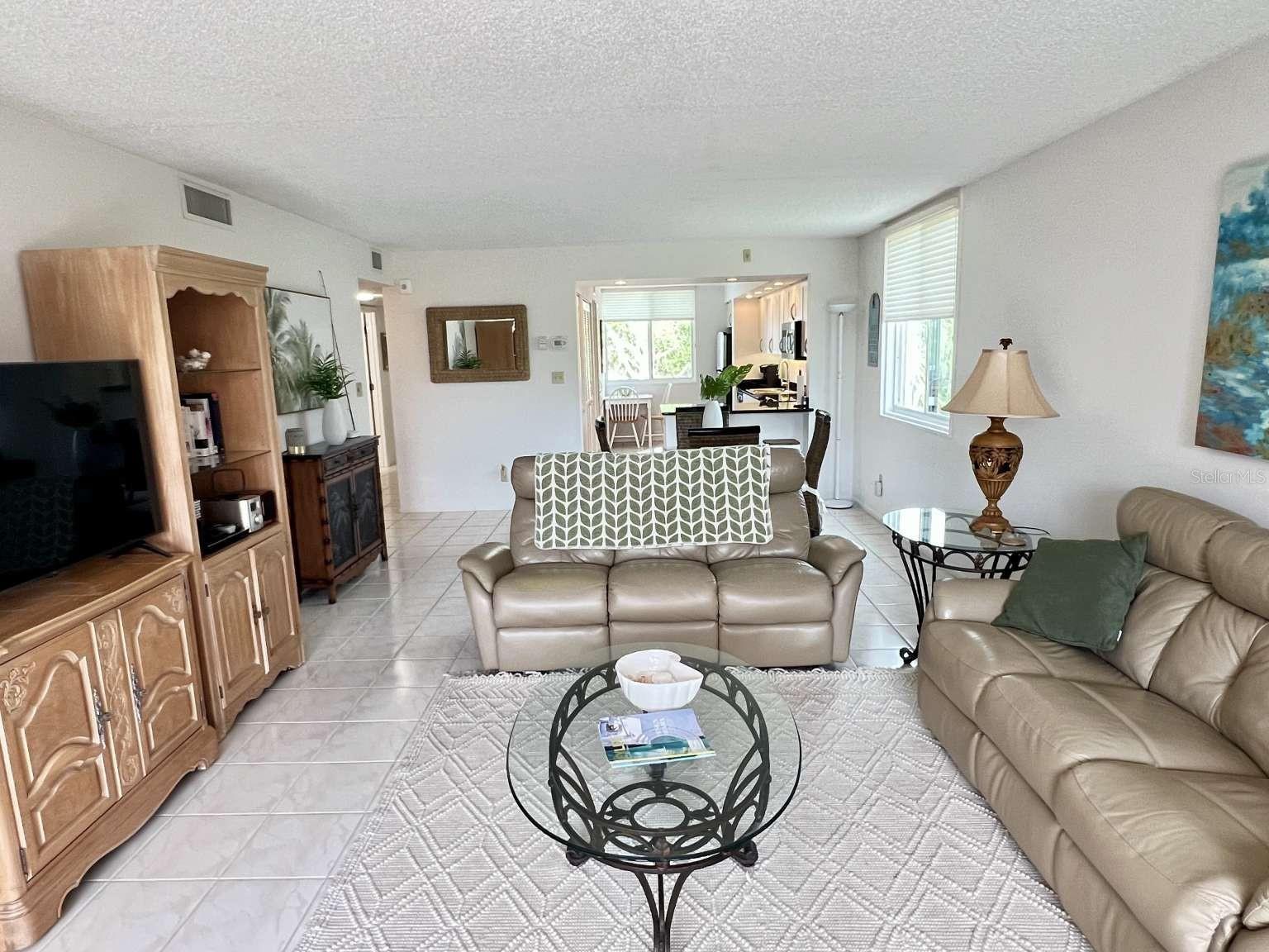 BAYPORT BCH & TEN PH F - Residential