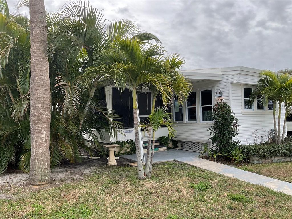 Photo of 18675 Us Highway 19 N #132, Clearwater, FL 33764 (MLS # TB8460732)