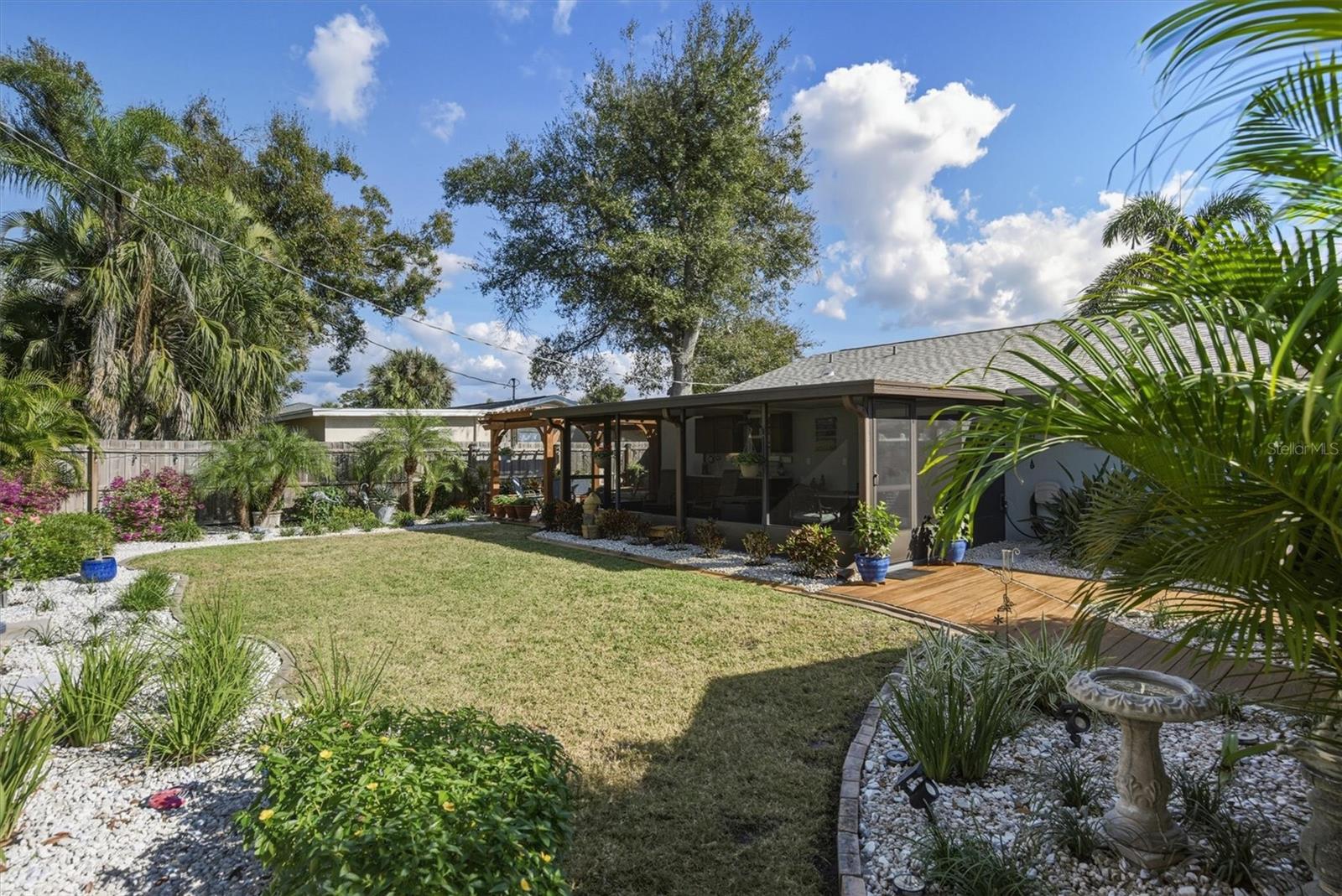 SOUTH VENICE - Residential