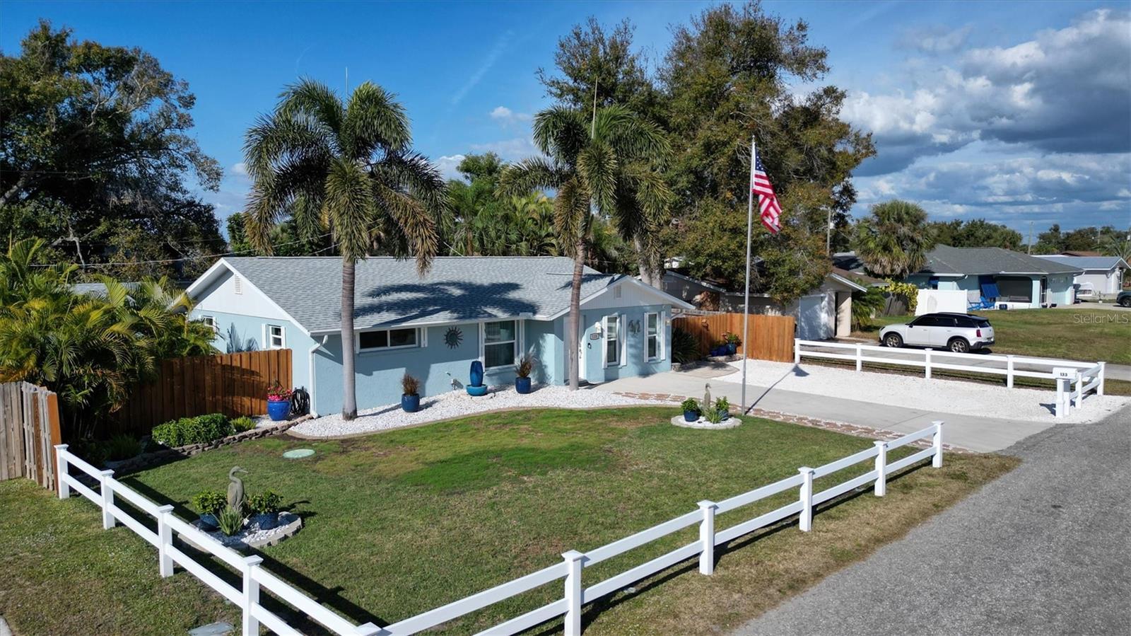 SOUTH VENICE - Residential