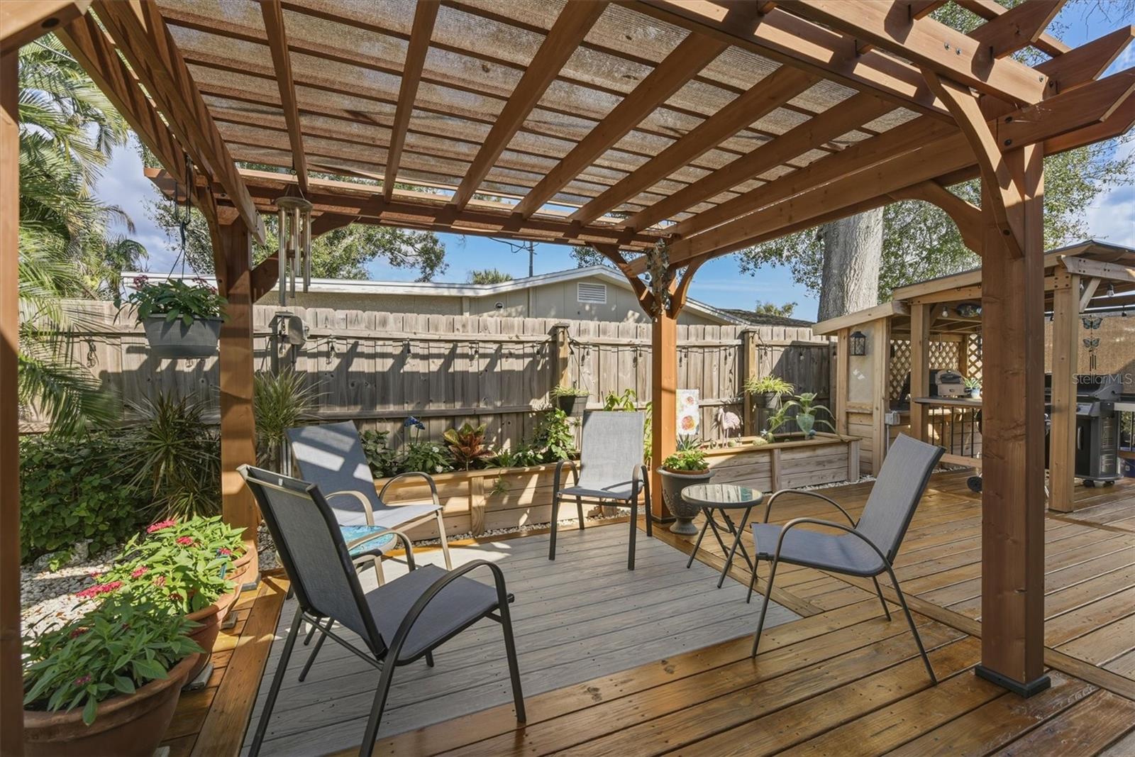 SOUTH VENICE - Residential