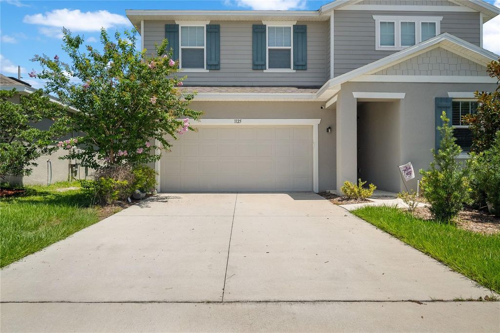 Photo of 1125 Mattie Pointe Boulevard, Auburndale, FL 33823 (MLS # TB8522807)