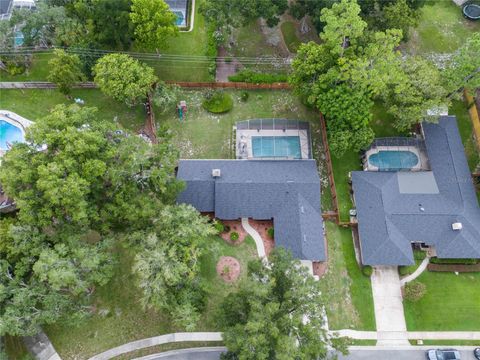 A home in LONGWOOD