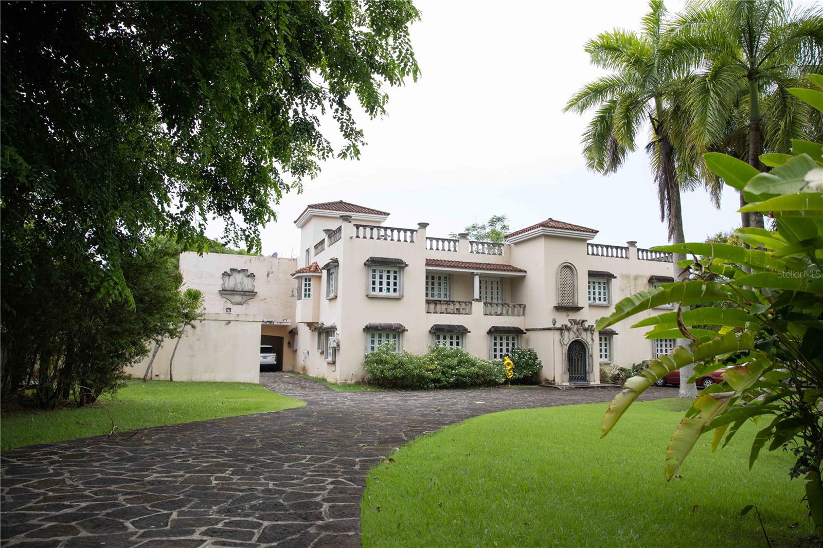 URB. SAN PATRICIO ESTATES - Residential