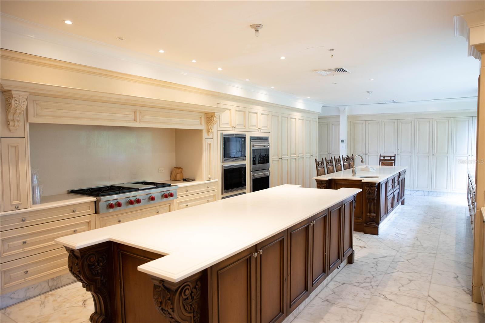 URB. SAN PATRICIO ESTATES - Residential