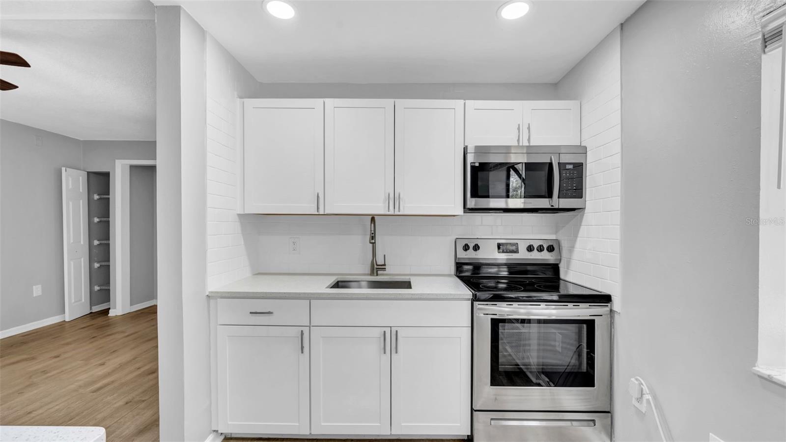 BRADFORD ACRES A CONDO - Residential