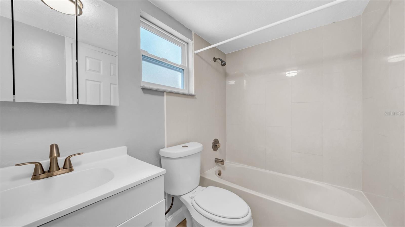 BRADFORD ACRES A CONDO - Residential