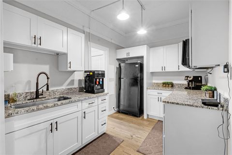 Tiny photo for 822 N Donnelly Street #A, Mount Dora, FL 32757 (MLS # O6331568)