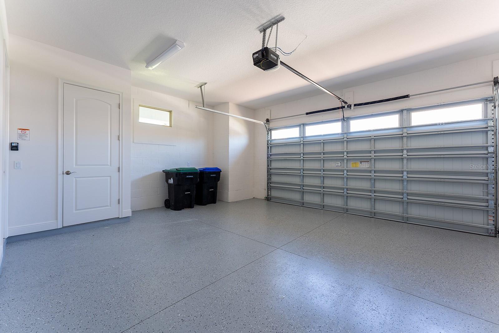 EAGLE CRK VLG J & K PH 2B1 - Residential Lease