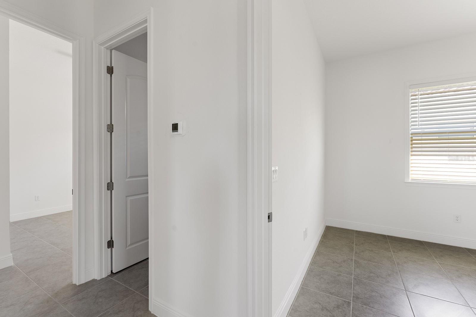 EAGLE CRK VLG J & K PH 2B1 - Residential Lease