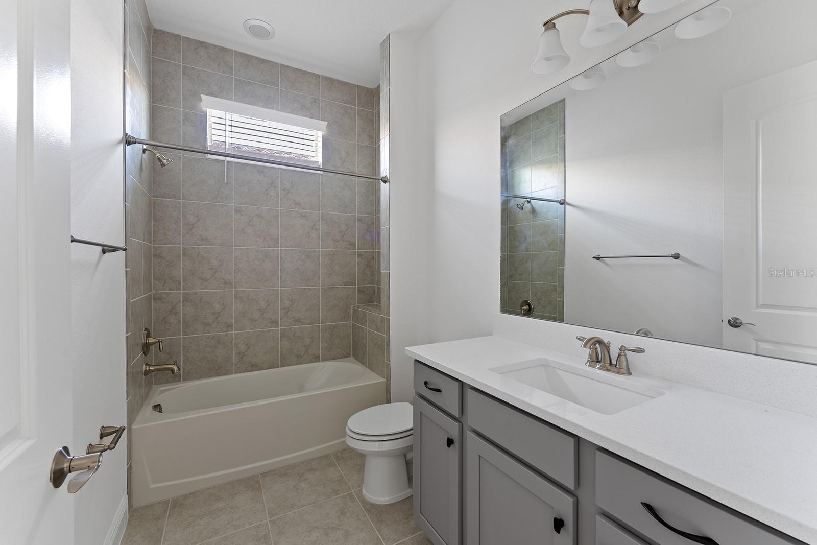 EAGLE CRK VLG J & K PH 2B1 - Residential Lease