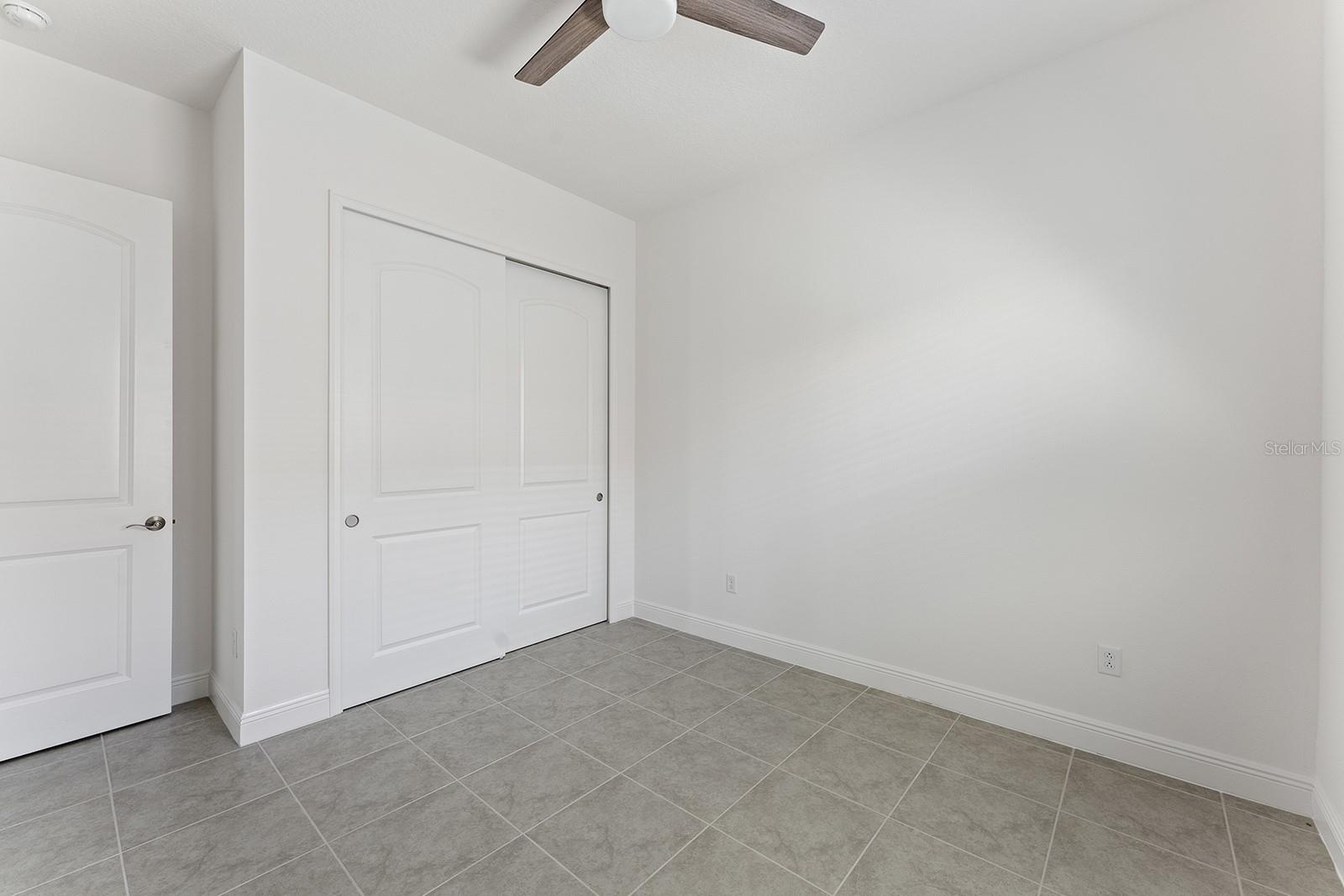 EAGLE CRK VLG J & K PH 2B1 - Residential Lease