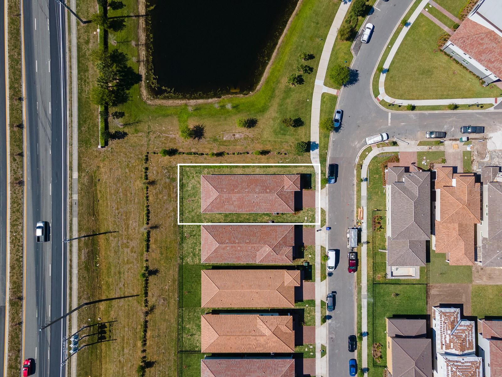 EAGLE CRK VLG J & K PH 2B1 - Residential Lease