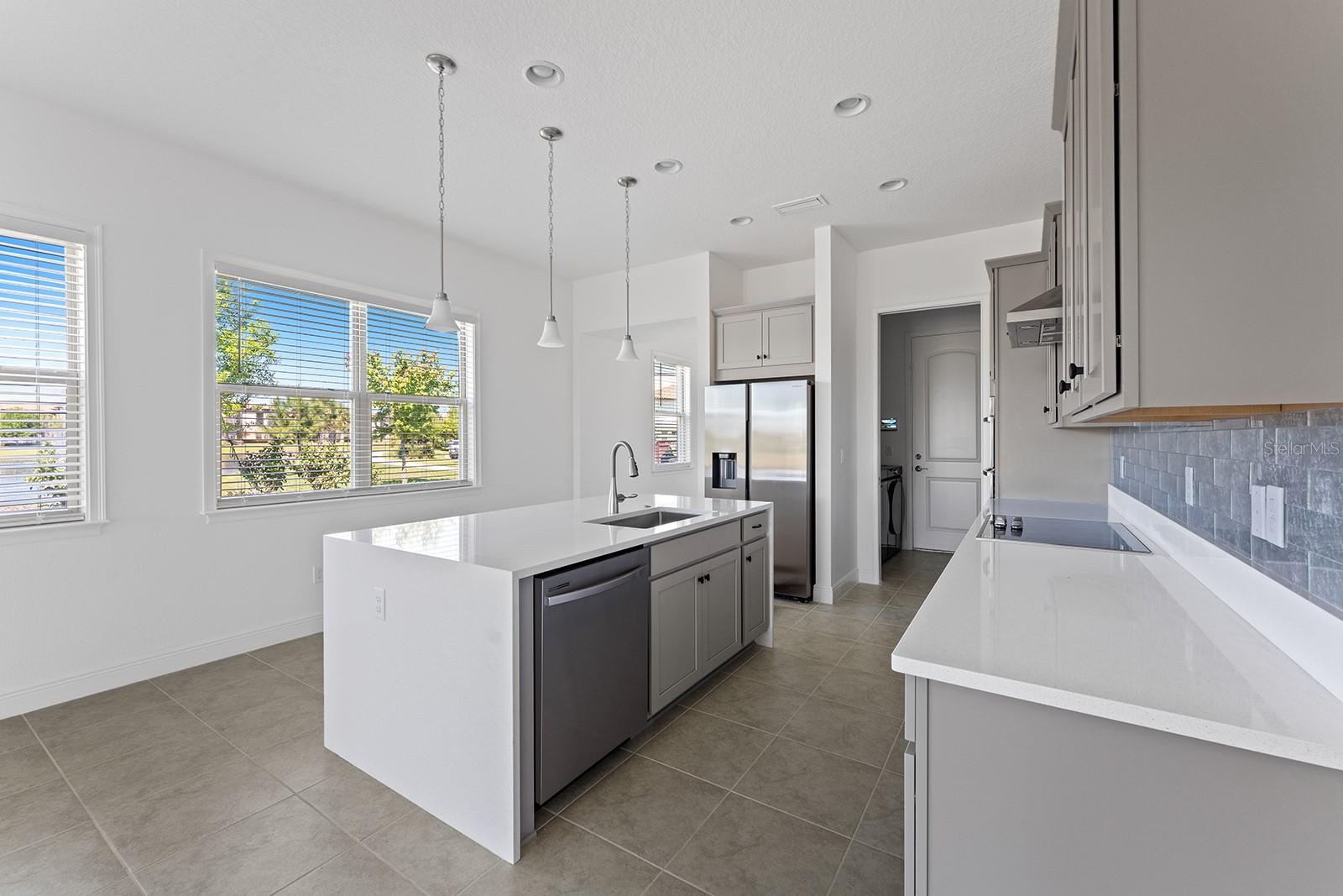 EAGLE CRK VLG J & K PH 2B1 - Residential Lease