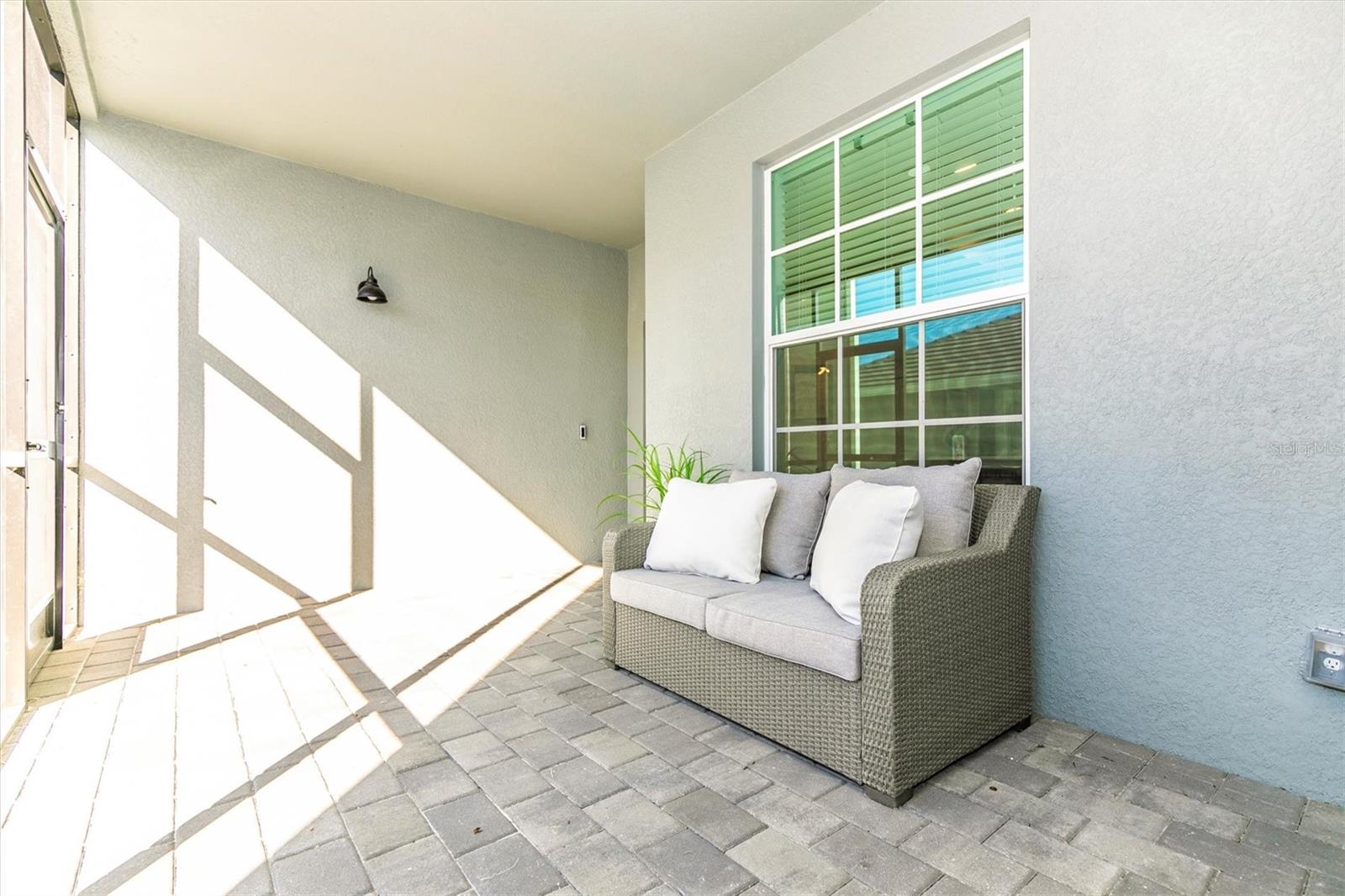 WELLEN PARK GOLF & COUNTRY CLUB - Residential Lease