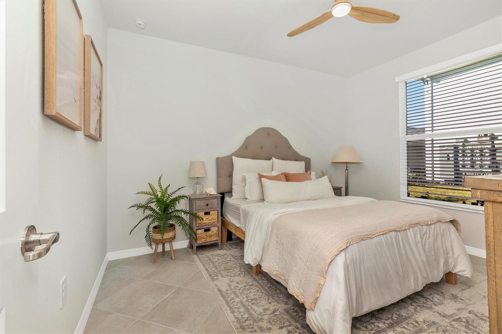 WELLEN PARK GOLF & COUNTRY CLUB - Residential Lease