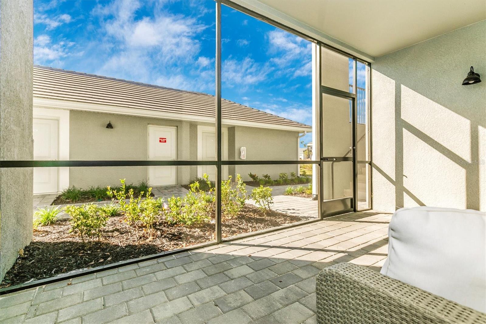 WELLEN PARK GOLF & COUNTRY CLUB - Residential Lease