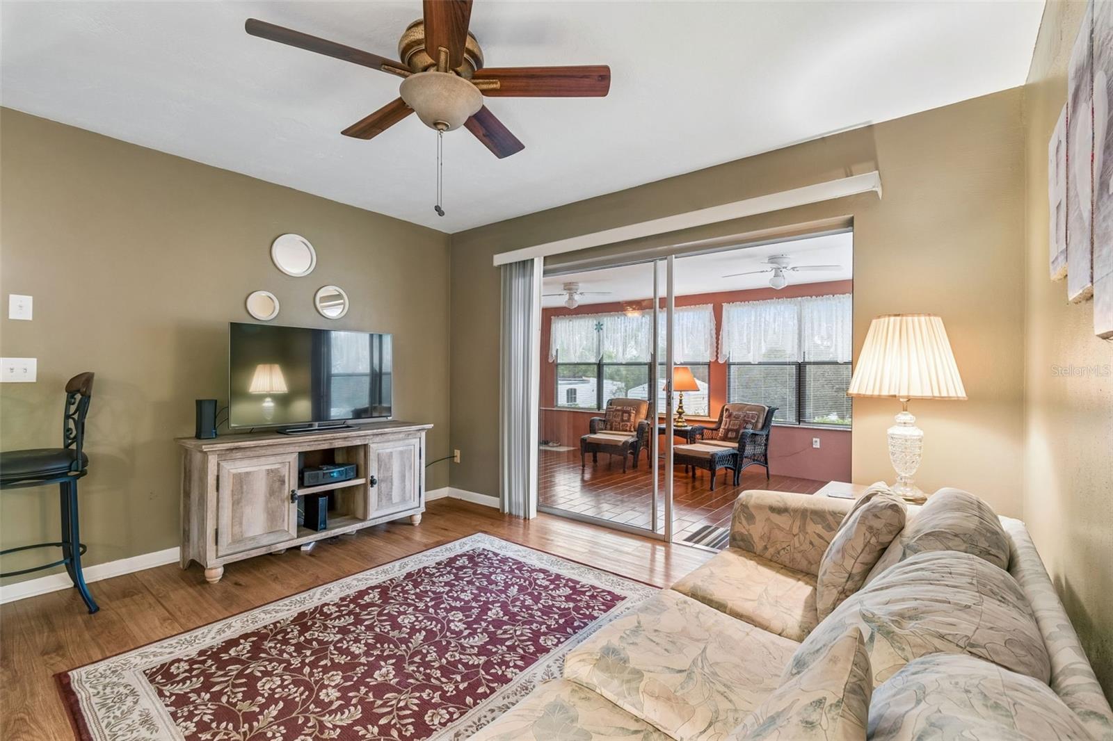 SPRING HILL - Residential