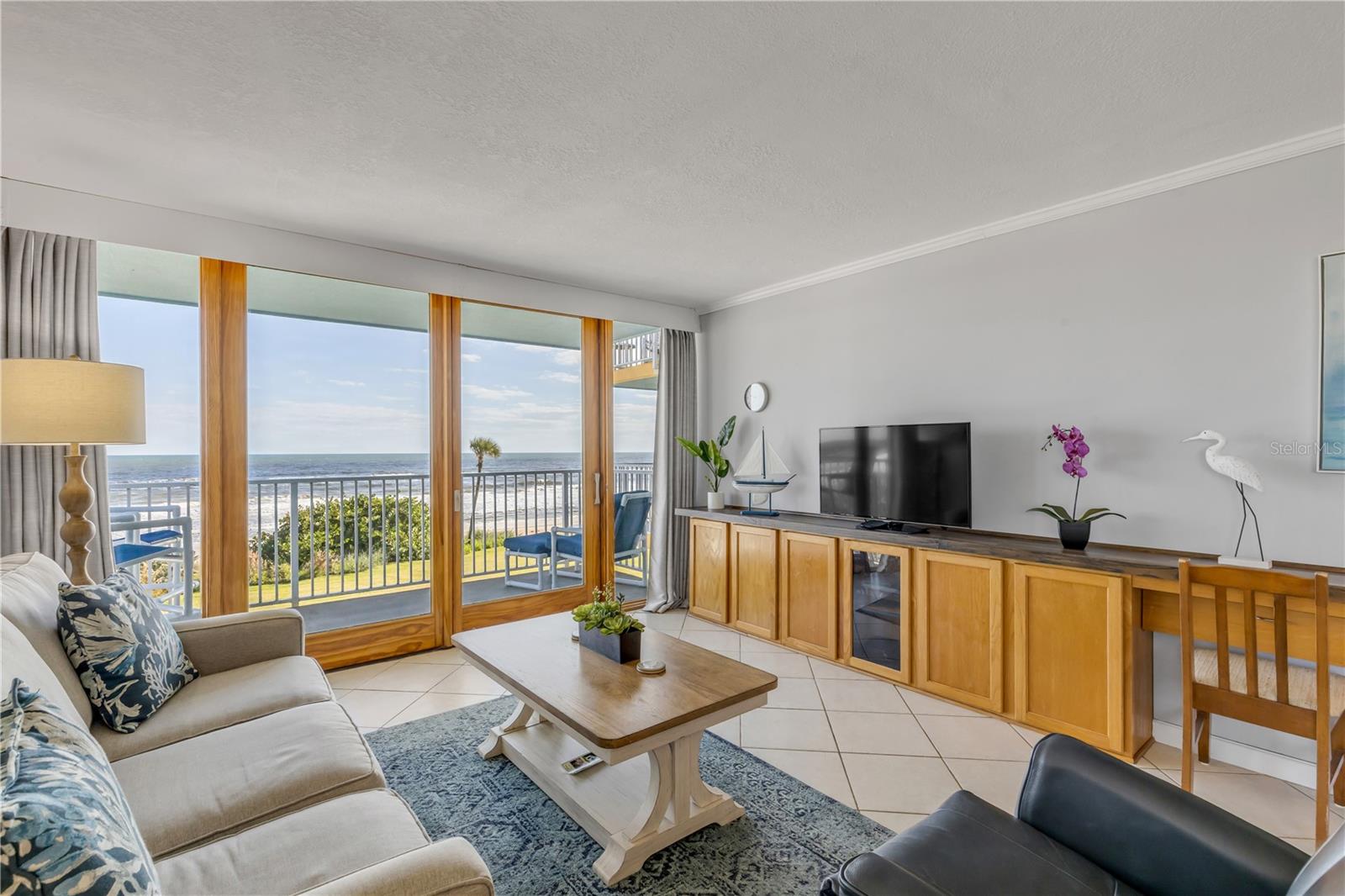 OCEAN VIEW TOWERS - Residential