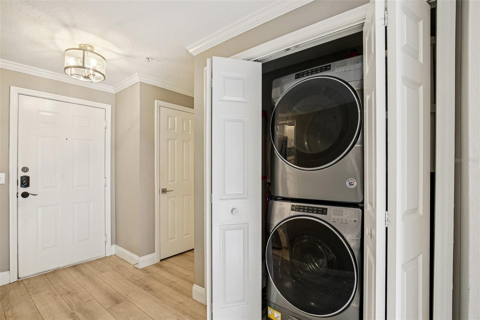 HYDE PARK WALK A CONDO - Residential