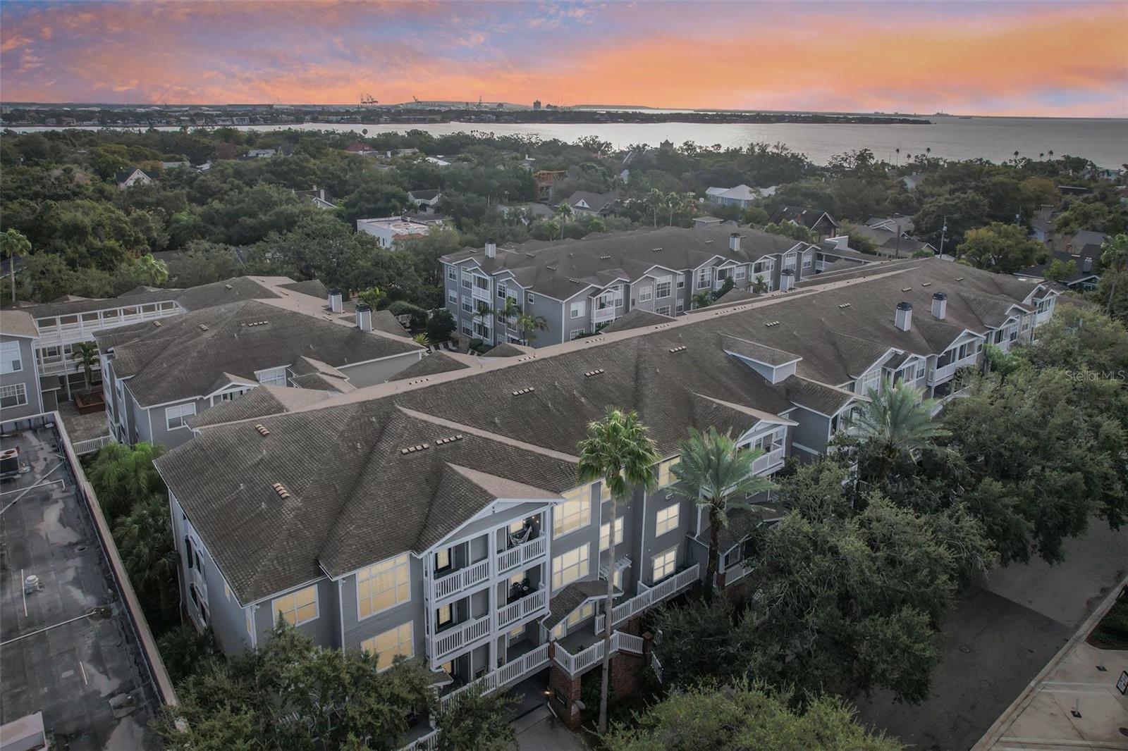 HYDE PARK WALK A CONDO - Residential