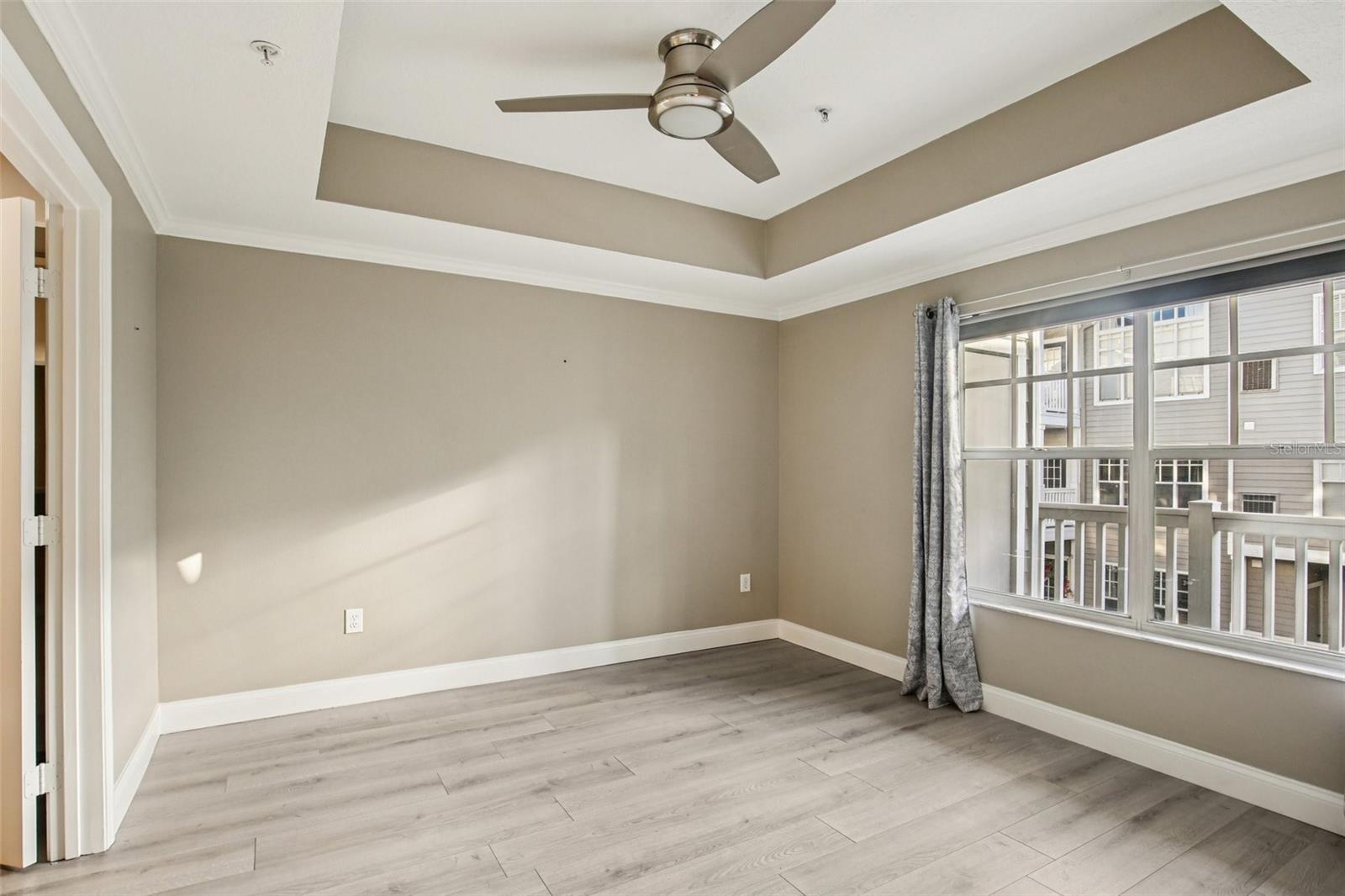 HYDE PARK WALK A CONDO - Residential