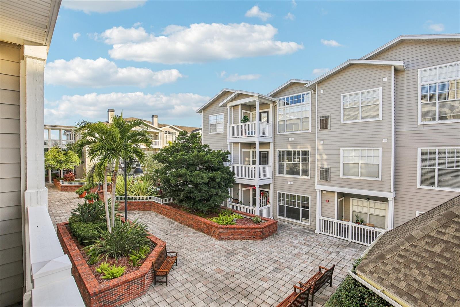 HYDE PARK WALK A CONDO - Residential