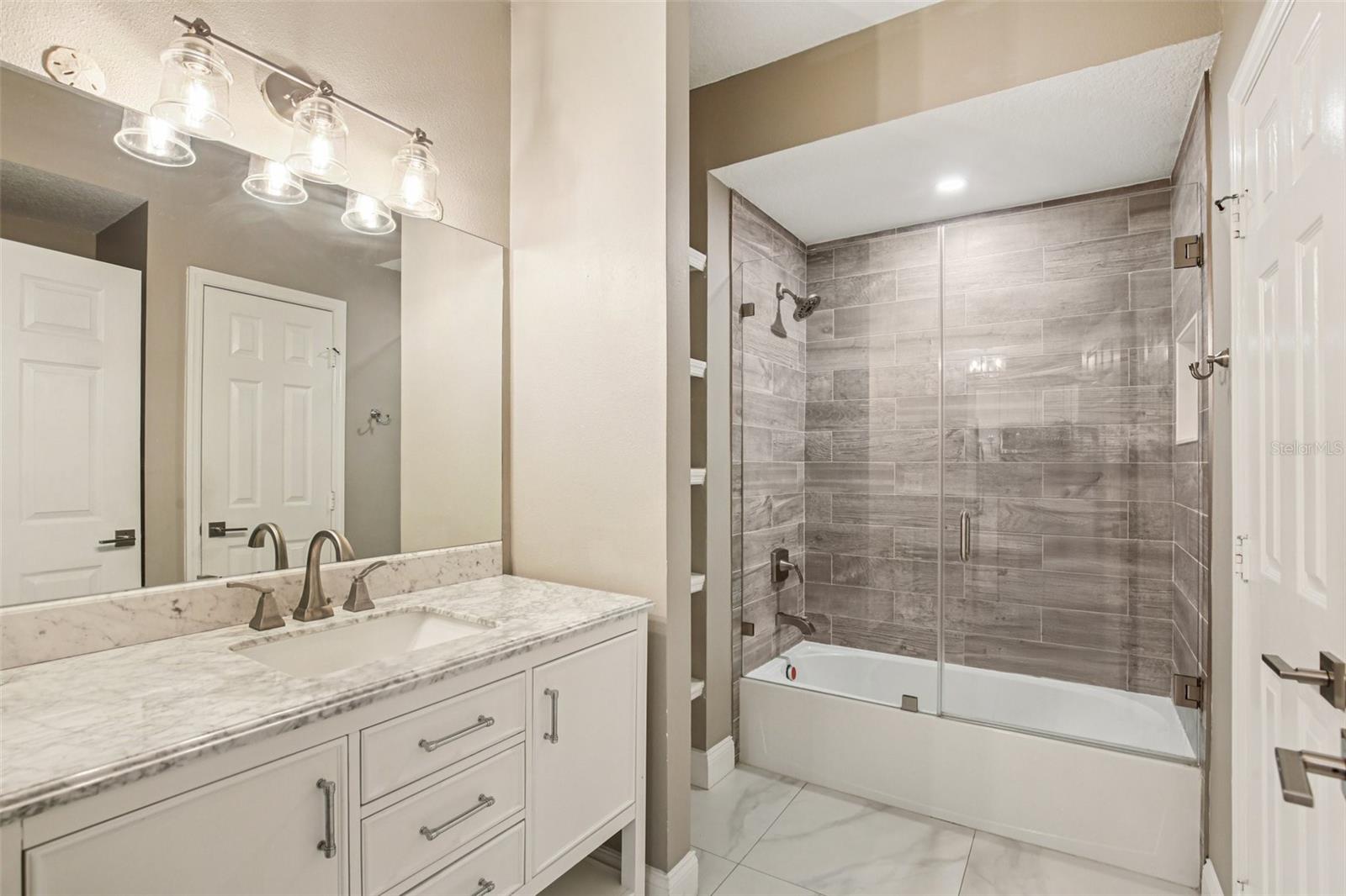 HYDE PARK WALK A CONDO - Residential