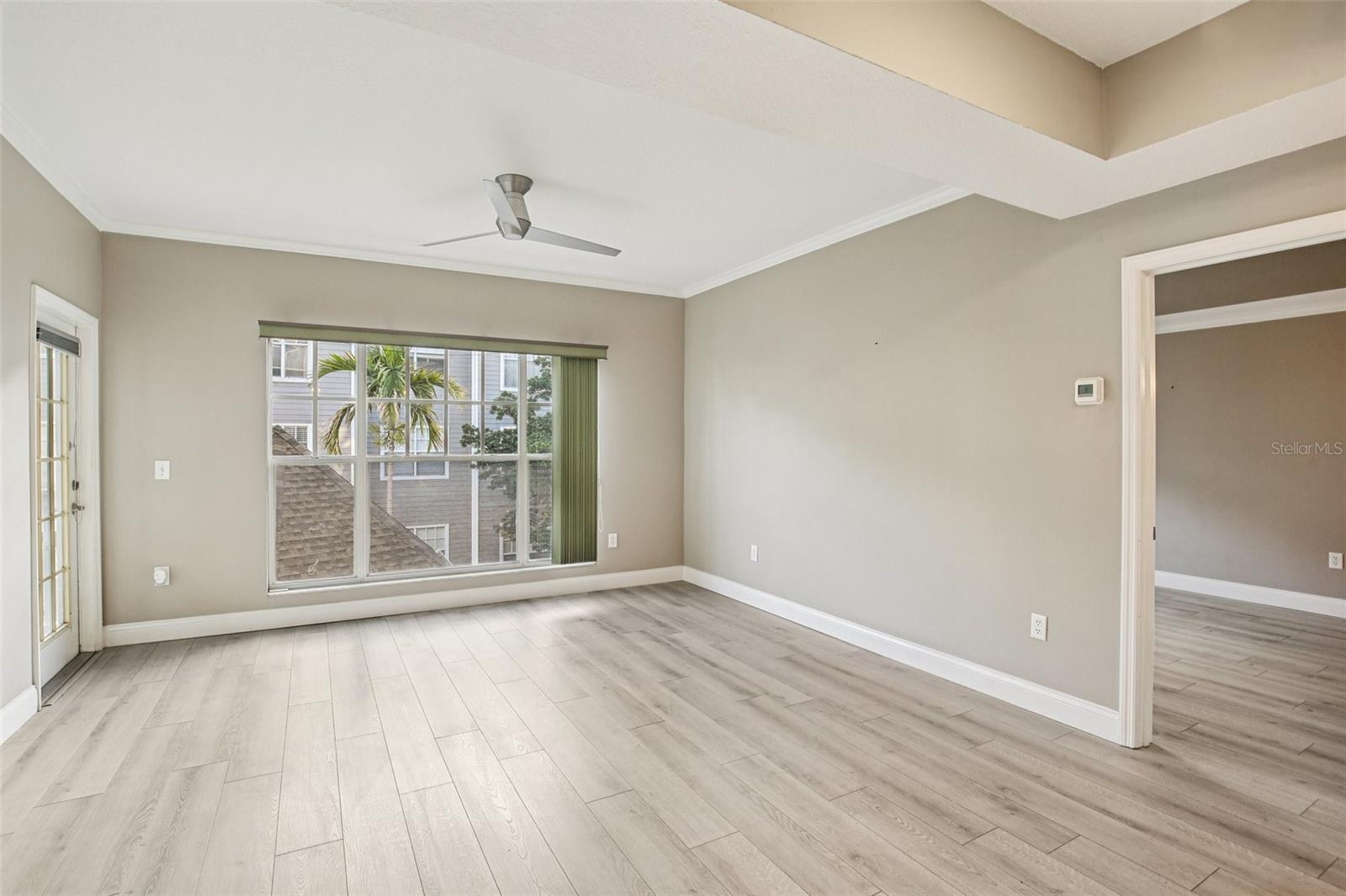 HYDE PARK WALK A CONDO - Residential