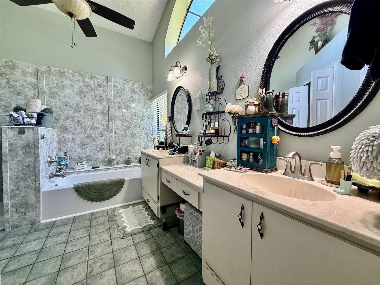 FIELDSTONE VILLAGE AT WOODFIELD ADD - Residential