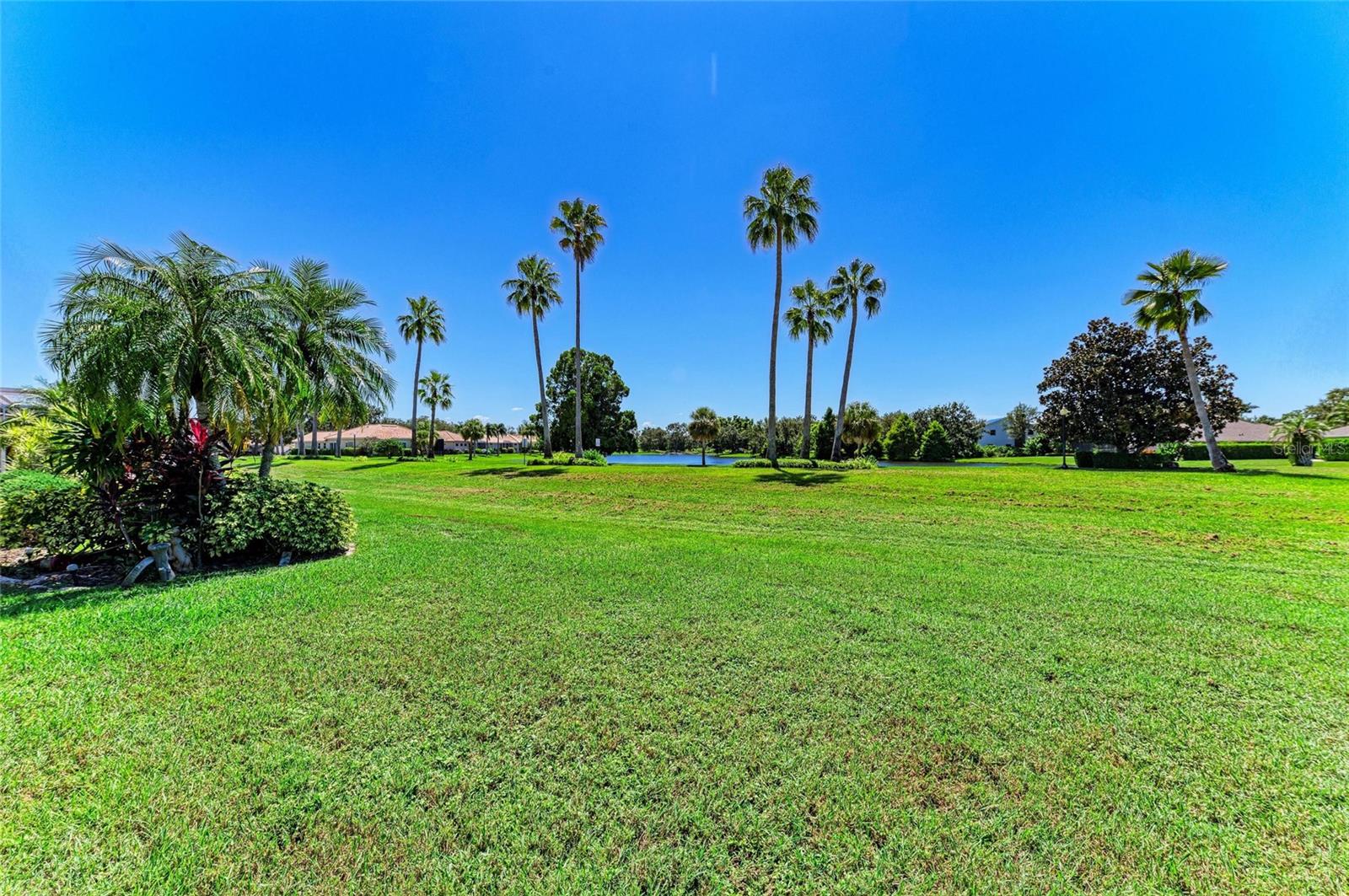 RIVER CLUB - Residential