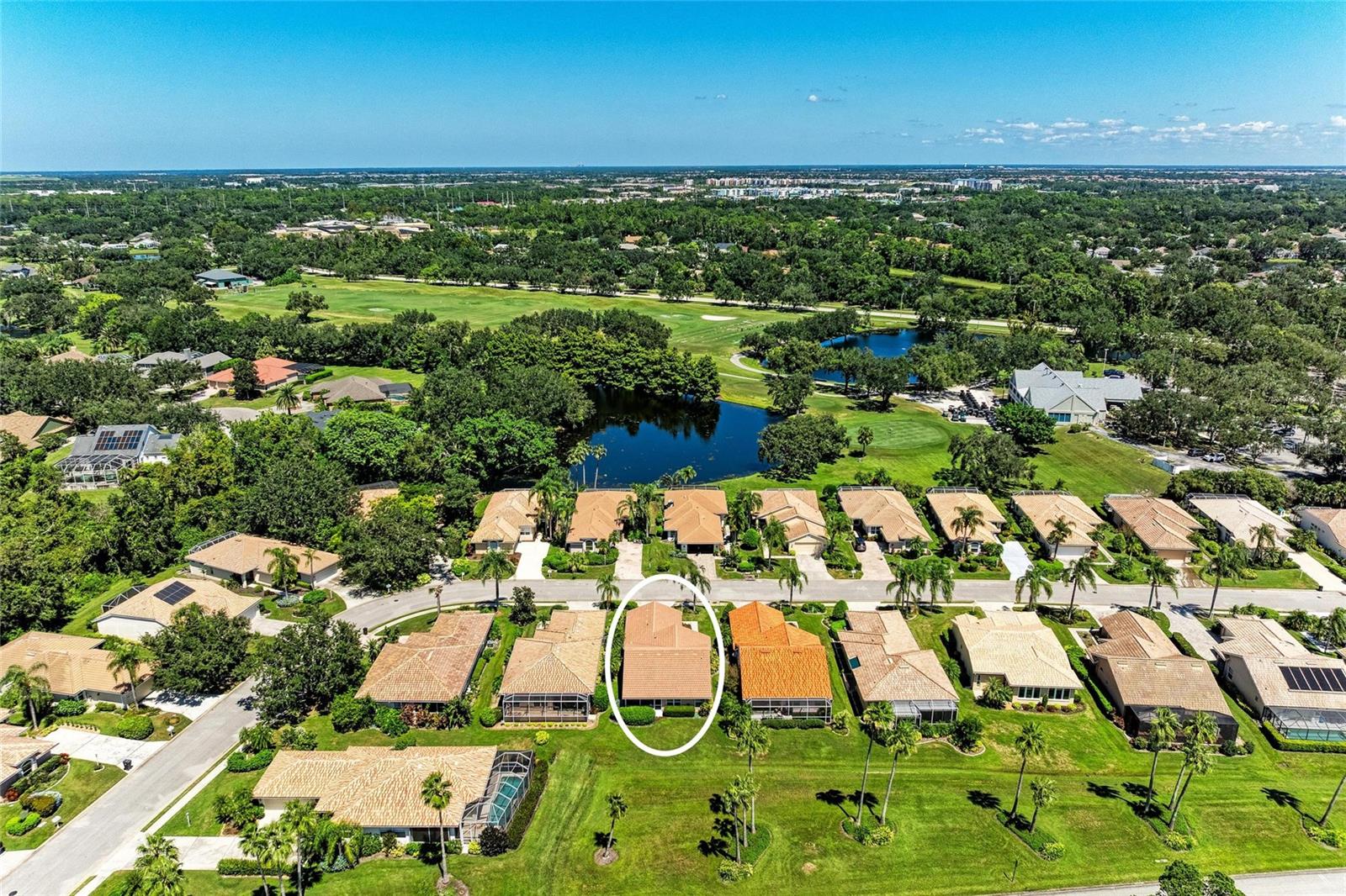 RIVER CLUB - Residential