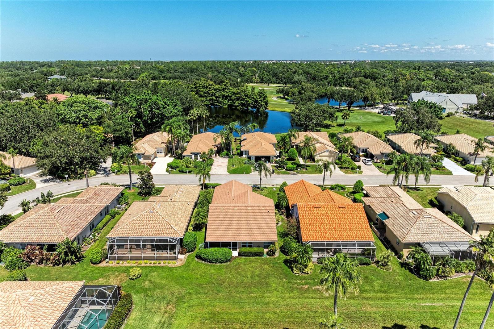 RIVER CLUB - Residential