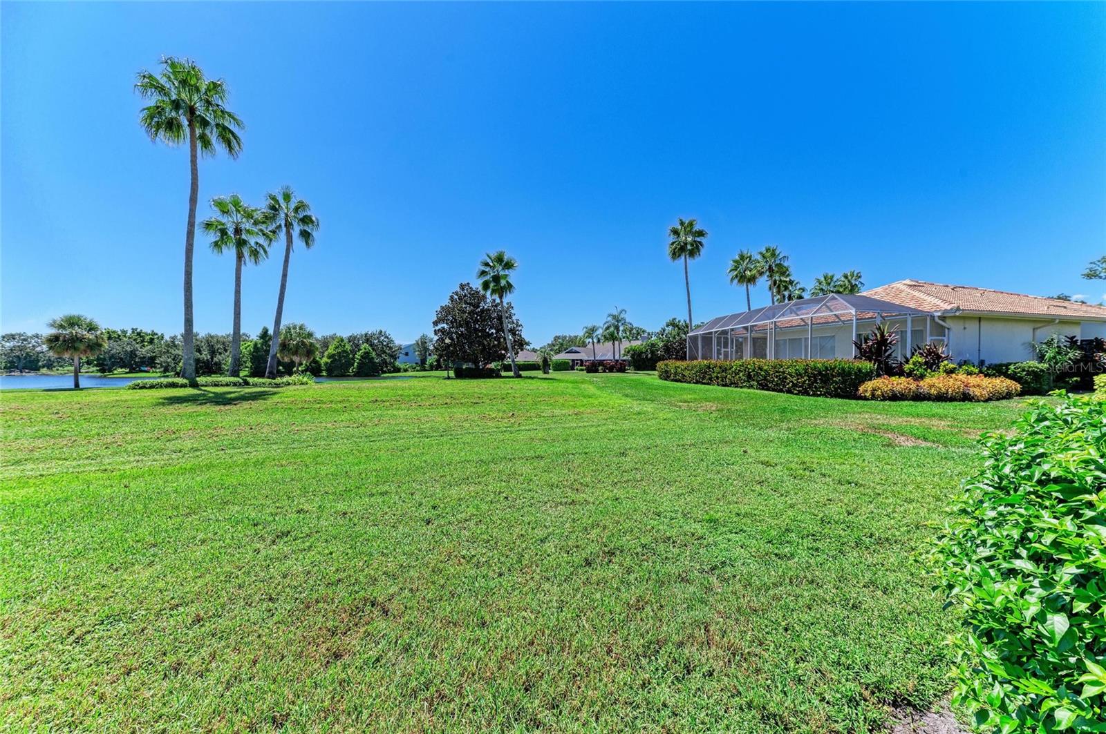 RIVER CLUB - Residential
