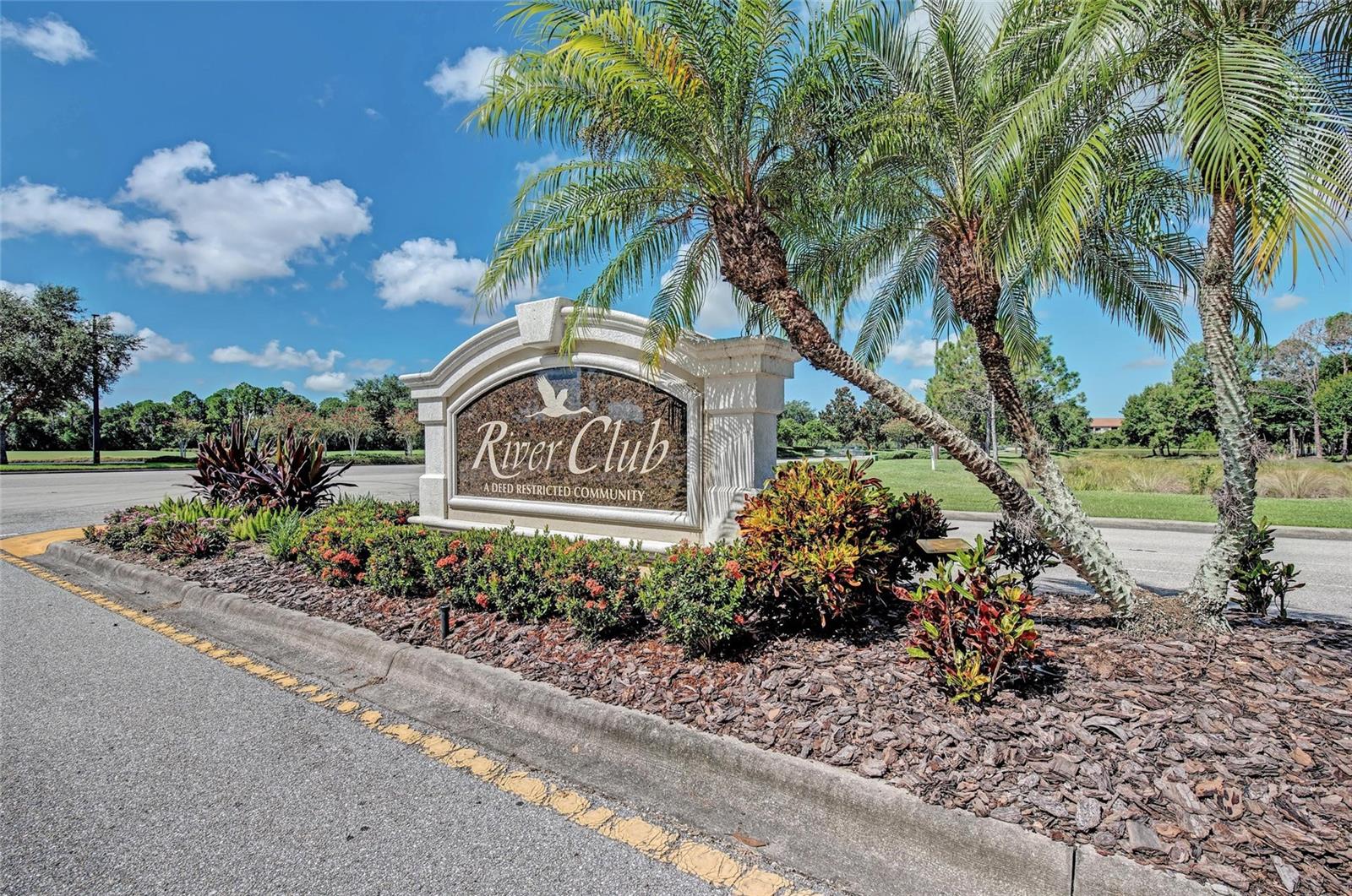 RIVER CLUB - Residential
