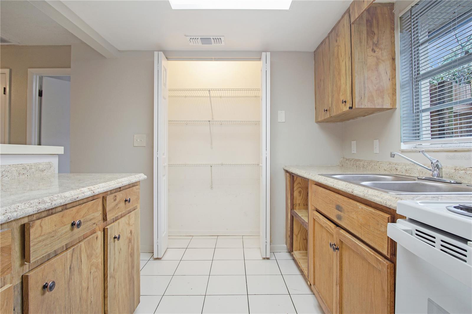 SHORE ACRES - Residential Lease