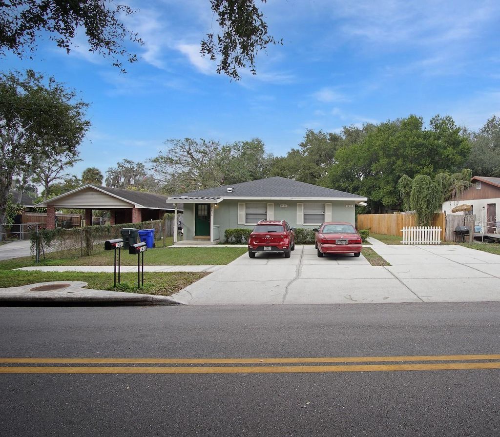 Photo of 1438 Lake Bonny Drive W, Lakeland, FL 33801 (MLS # P4937316)