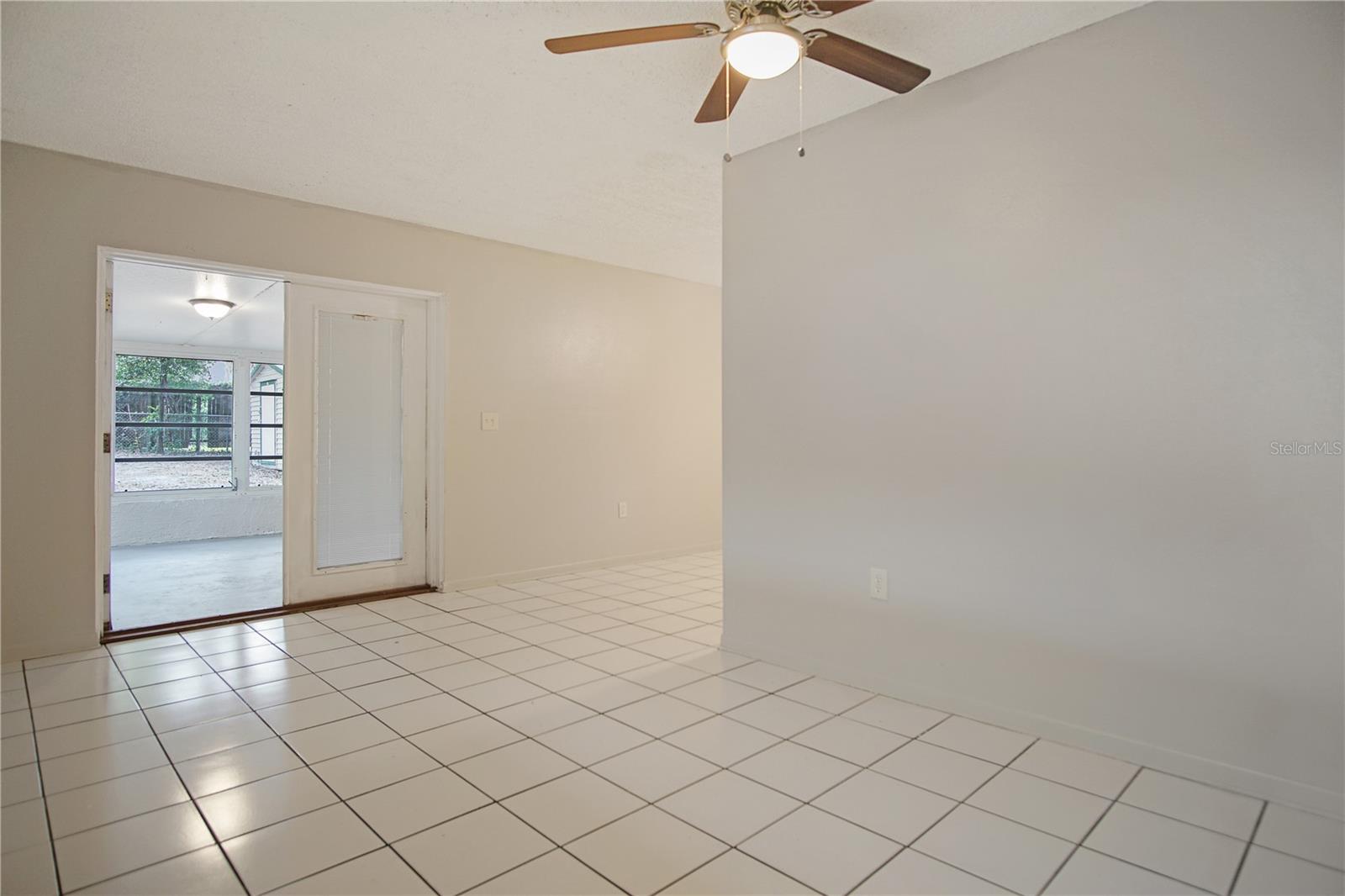 SHORE ACRES - Residential Lease