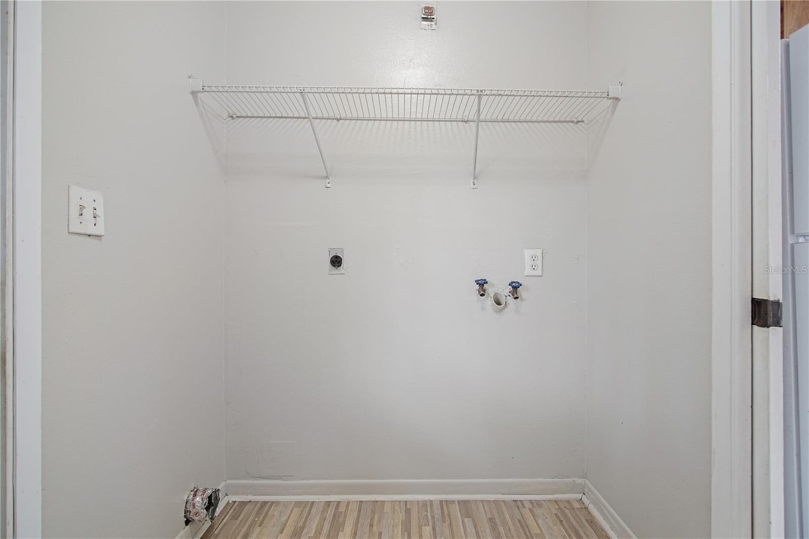 SHORE ACRES - Residential Lease