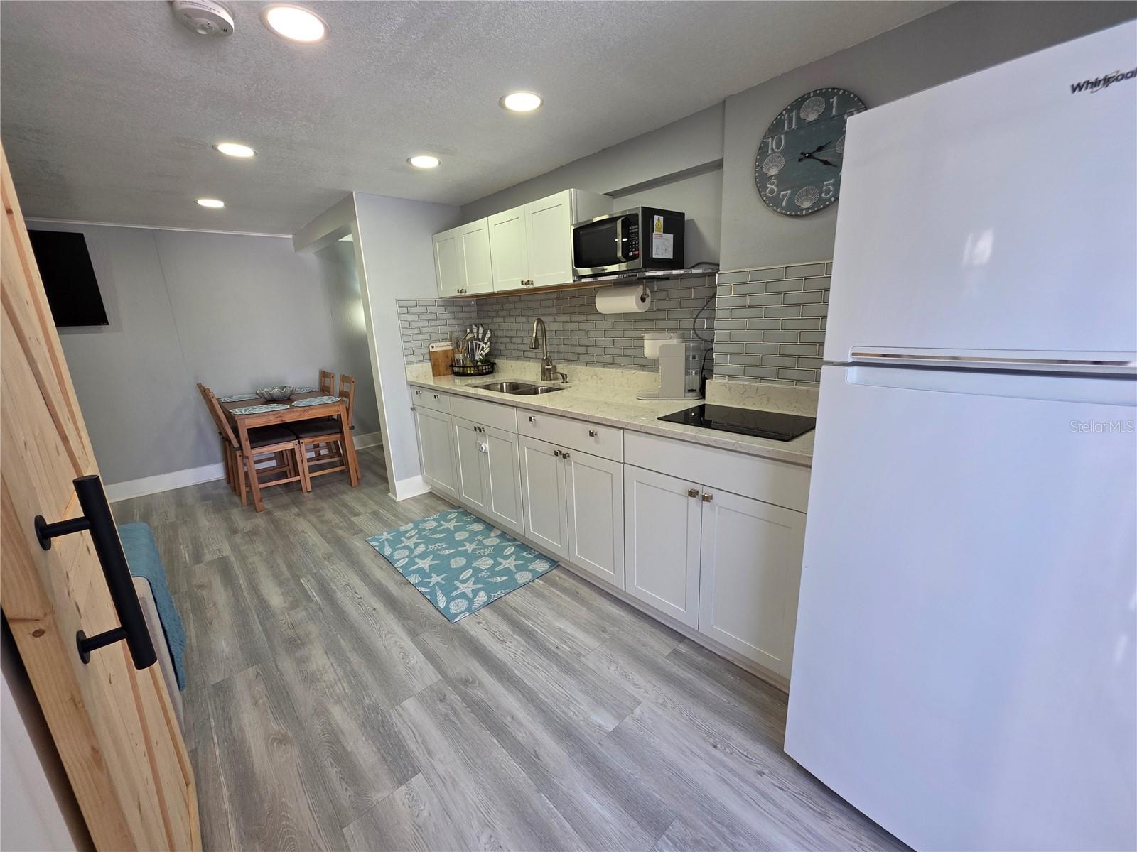 APOLLO BEACH UNIT ONE PT ONE - Residential