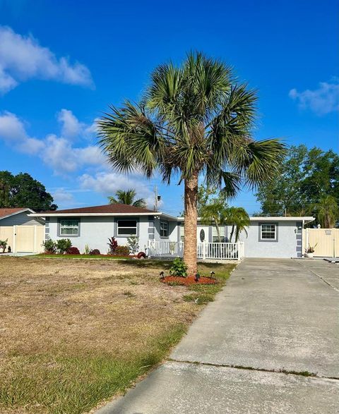 Photo of 6316 Fairway Boulevard, Apollo Beach, FL 33572 (MLS # TB8504278)