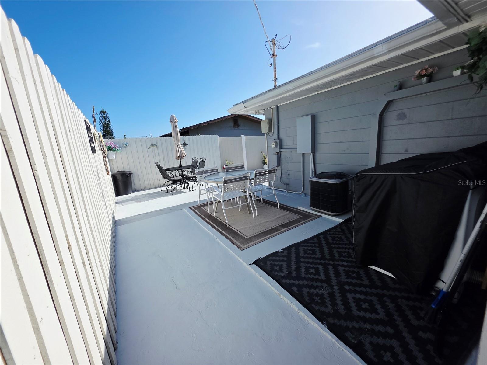 APOLLO BEACH UNIT ONE PT ONE - Residential