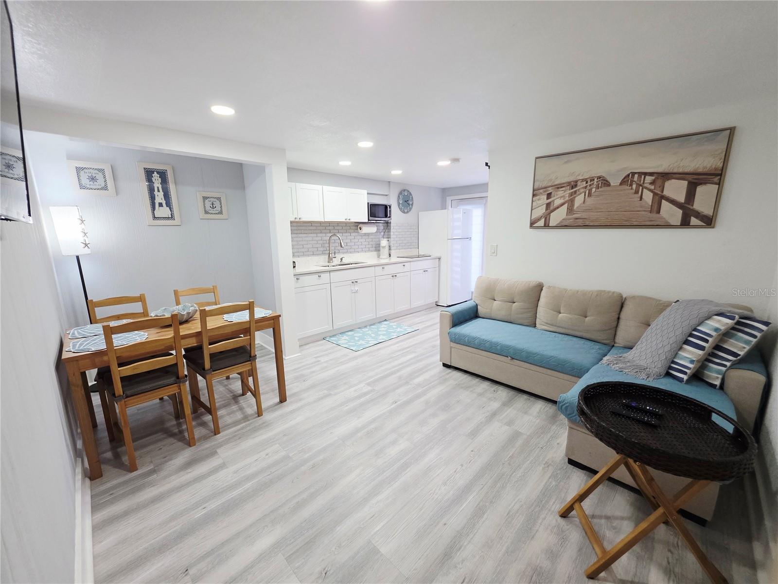 APOLLO BEACH UNIT ONE PT ONE - Residential