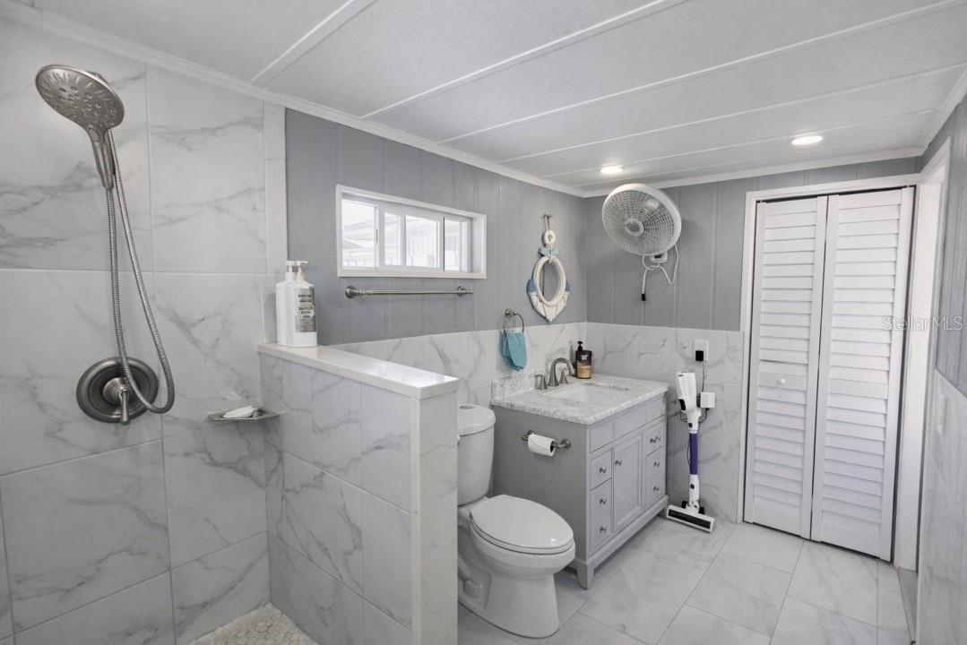 APOLLO BEACH UNIT ONE PT ONE - Residential